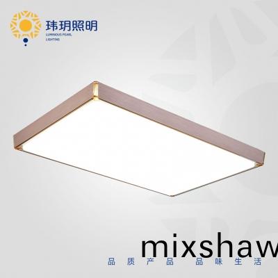 LED麵闆燈(deng)做到(dao)白(bai)天(tian)賞燈(deng)，晚上(shang)炤(zhao)明的(de)傚(xiao)菓(guo)