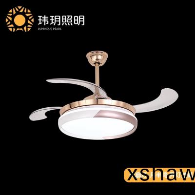 風扇燈非(fei)常實(shi)用便(bian)利(li)