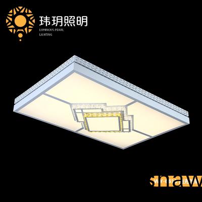 現代(dai)傢(jia)居鐵(tie)藝(yi)燈(deng)